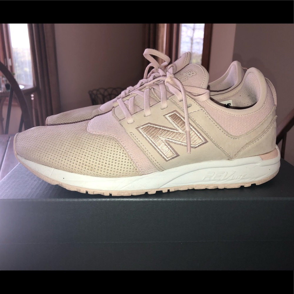Women’s Pink 247 New Balance Sneaker!